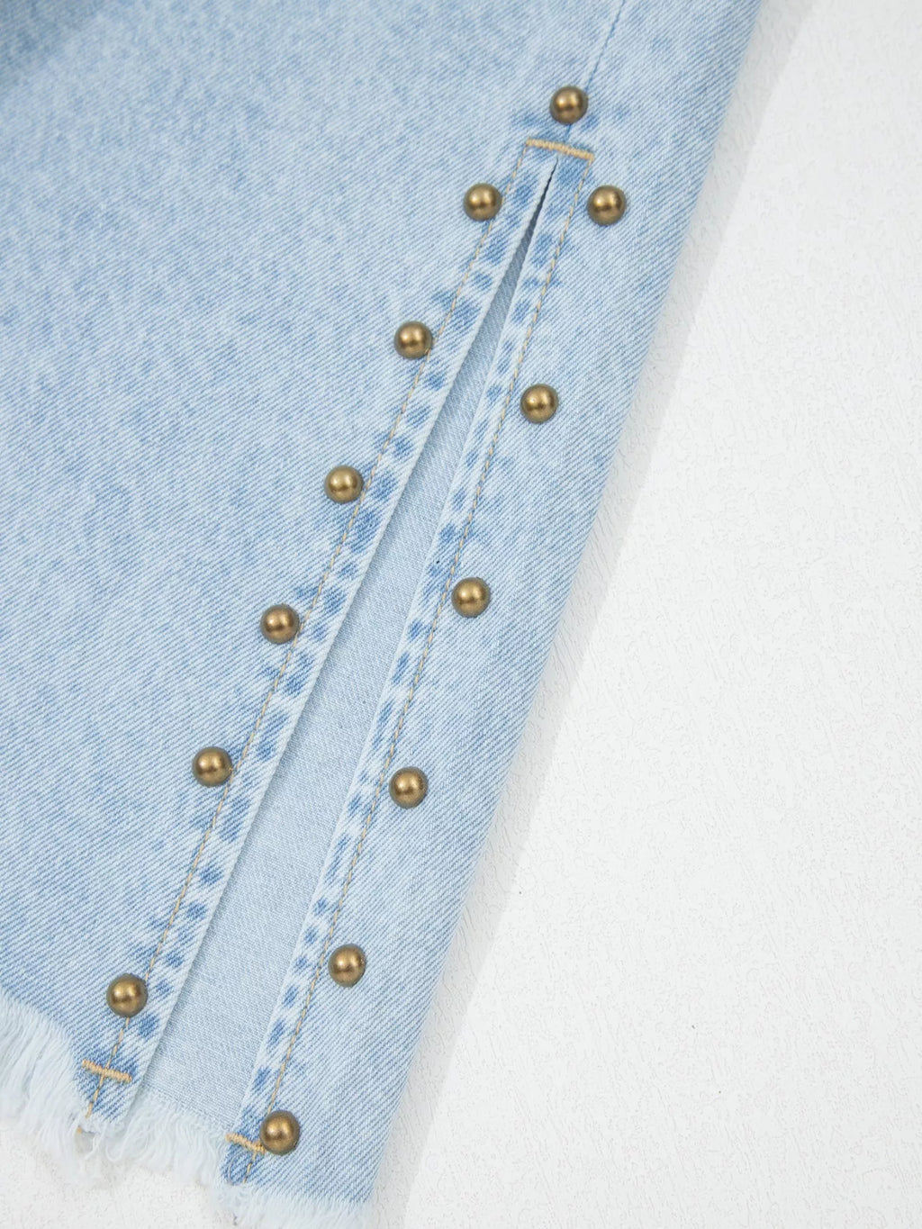 Studded Side Slit Leg Pocketed Frayed Wide Leg Jeans