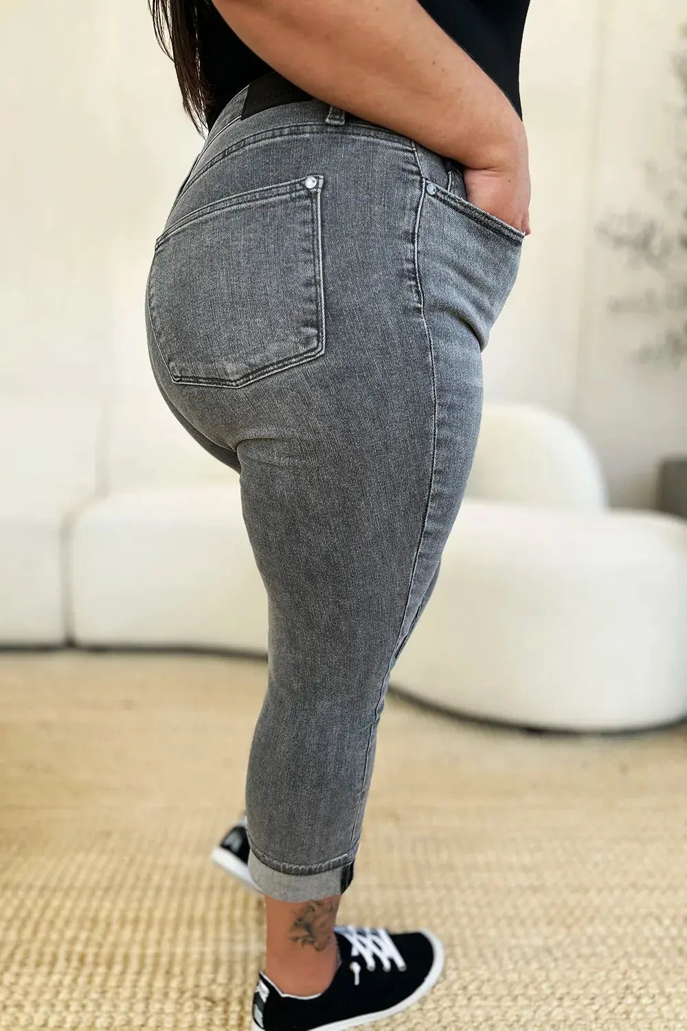 Judy Blue Jeans - Full Size Button Fly High Waist Cuffed Capris