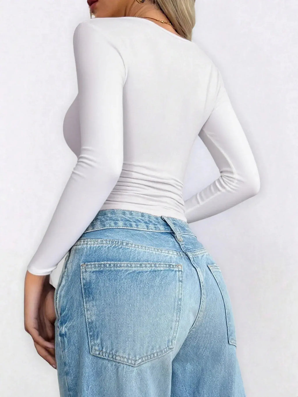 Scoop Neck Long Sleeve Fitted T Shirt