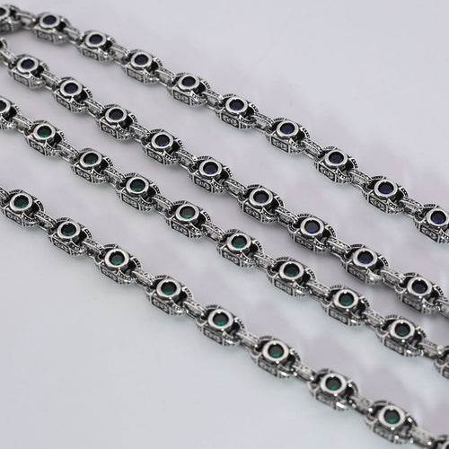 Aragogaceous pattern sapphire necklace for couples