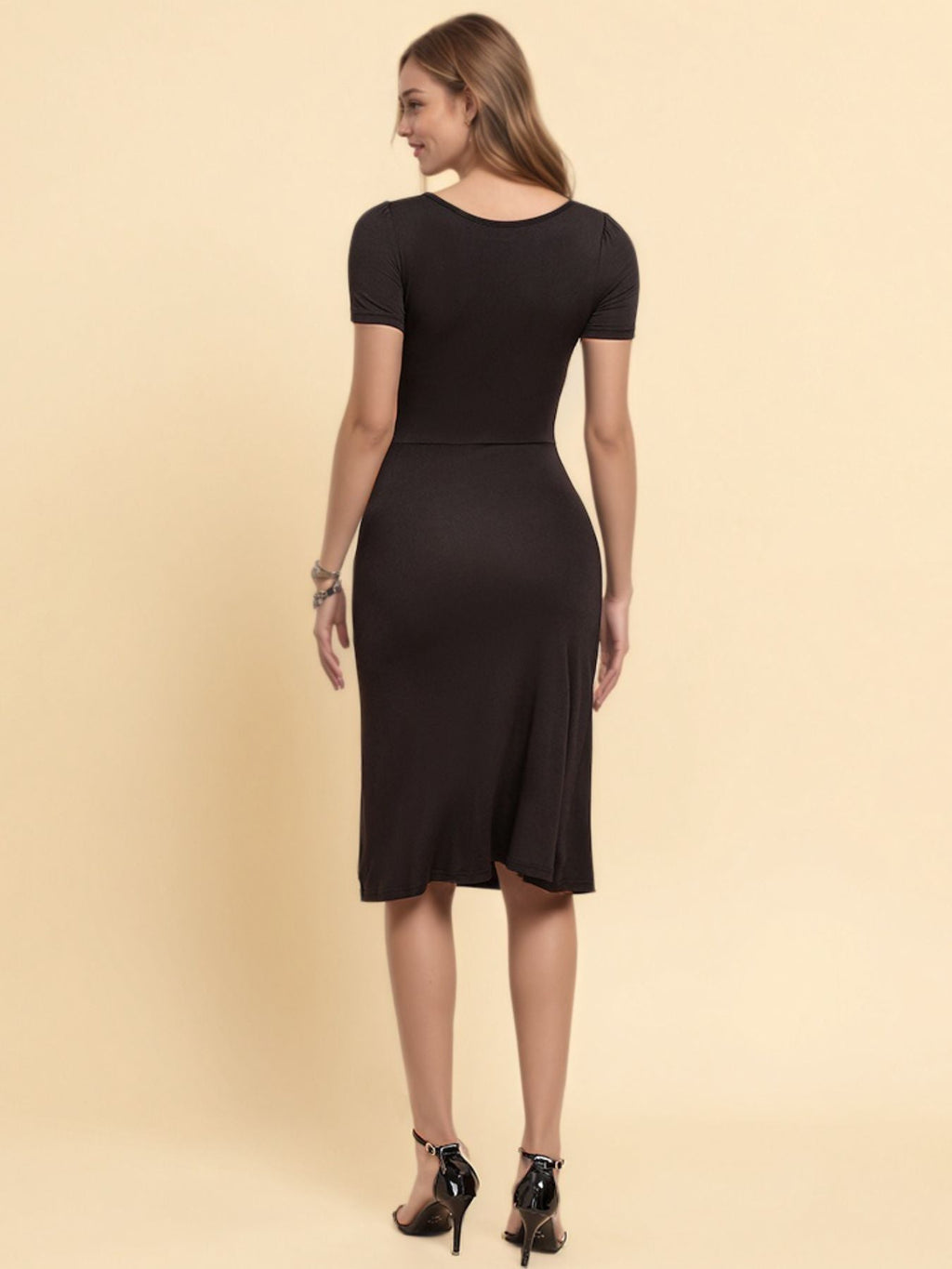 Ruched Sweetheart Neck Short Sleeve Midi Dress with Slit