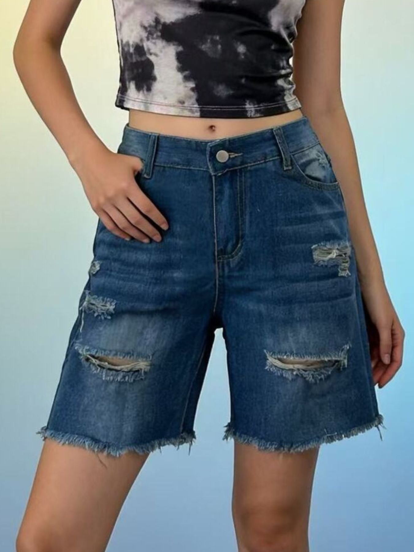 Plus Size Distressed Frayed Hem Denim Shorts